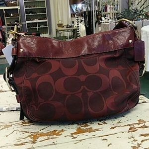 Coach Signature Zoe Bag